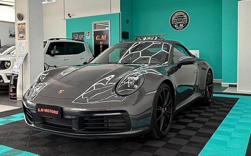 Porsche 911 Carrera 4s - GM MOTORS