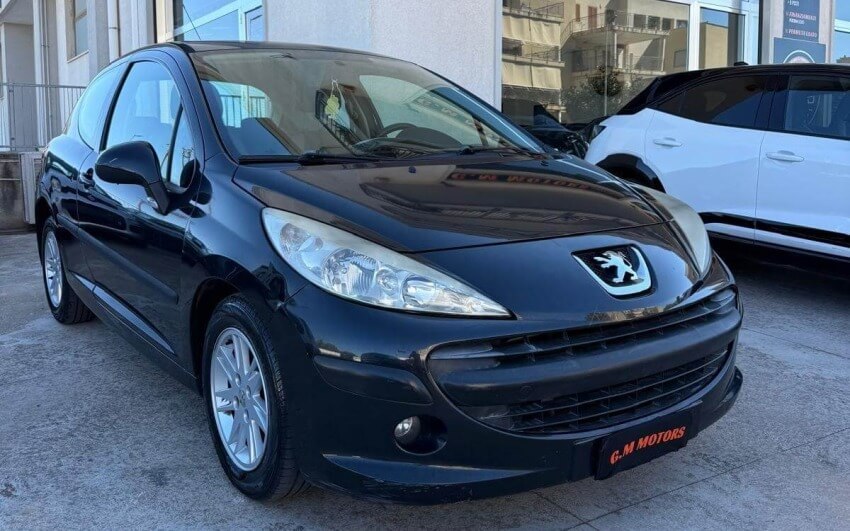 Peugeot 207 1.4 HDi ONE Line - GM MOTORS