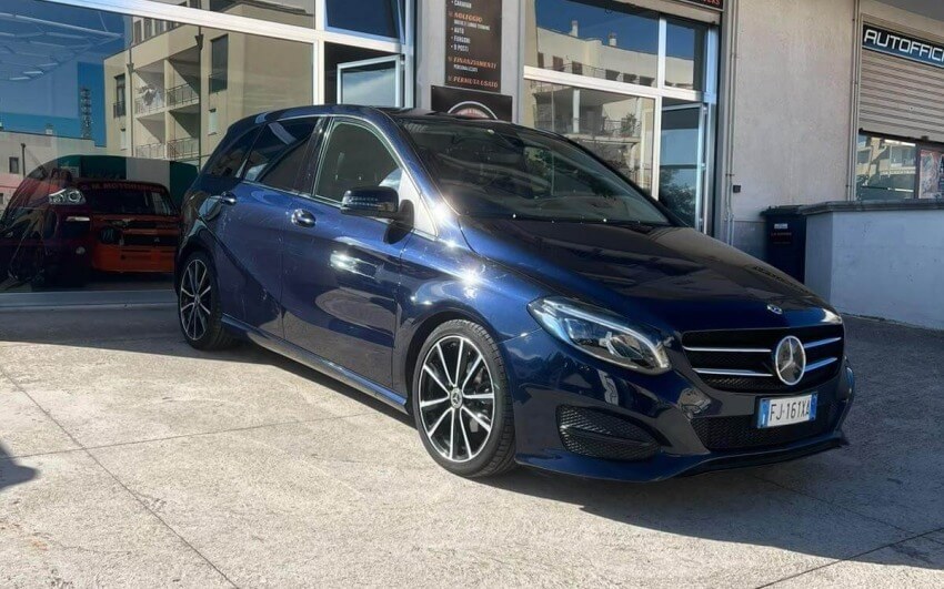 Mercedes-Benz B180 Premium  - GM MOTORS
