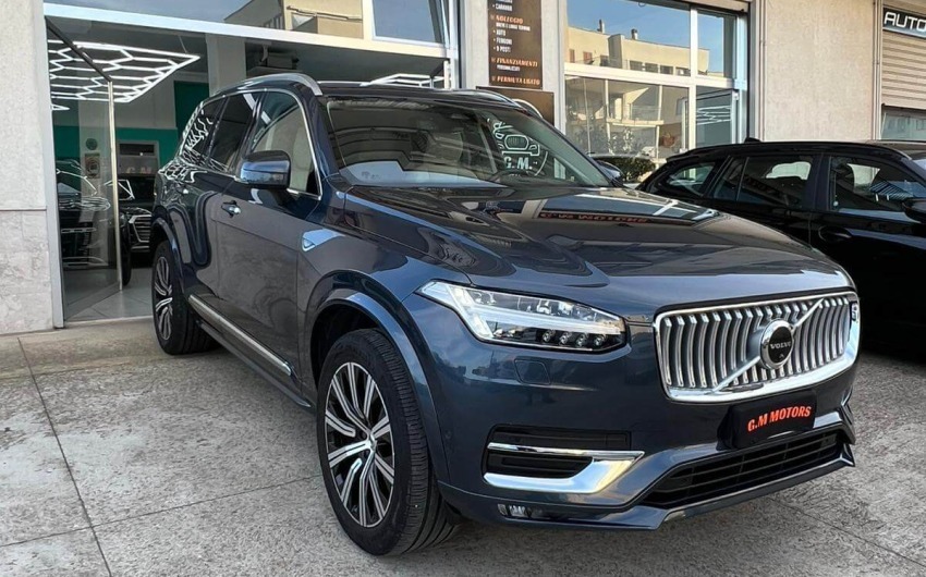 Volvo XC90 B5 AWD - GM MOTORS