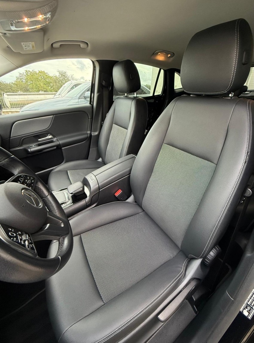 Mercedes Benz GLA 180