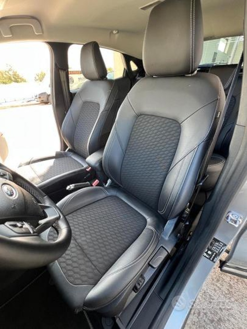 Ford Puma 1.0 EcoBoost Hybrid 125 CV Titanium