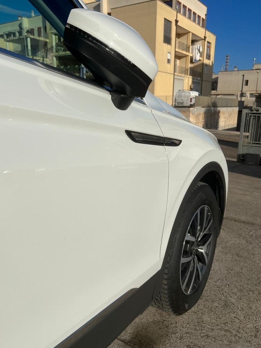 Volkswagen Tiguan II 2021 2.0 tdi Life 122cv