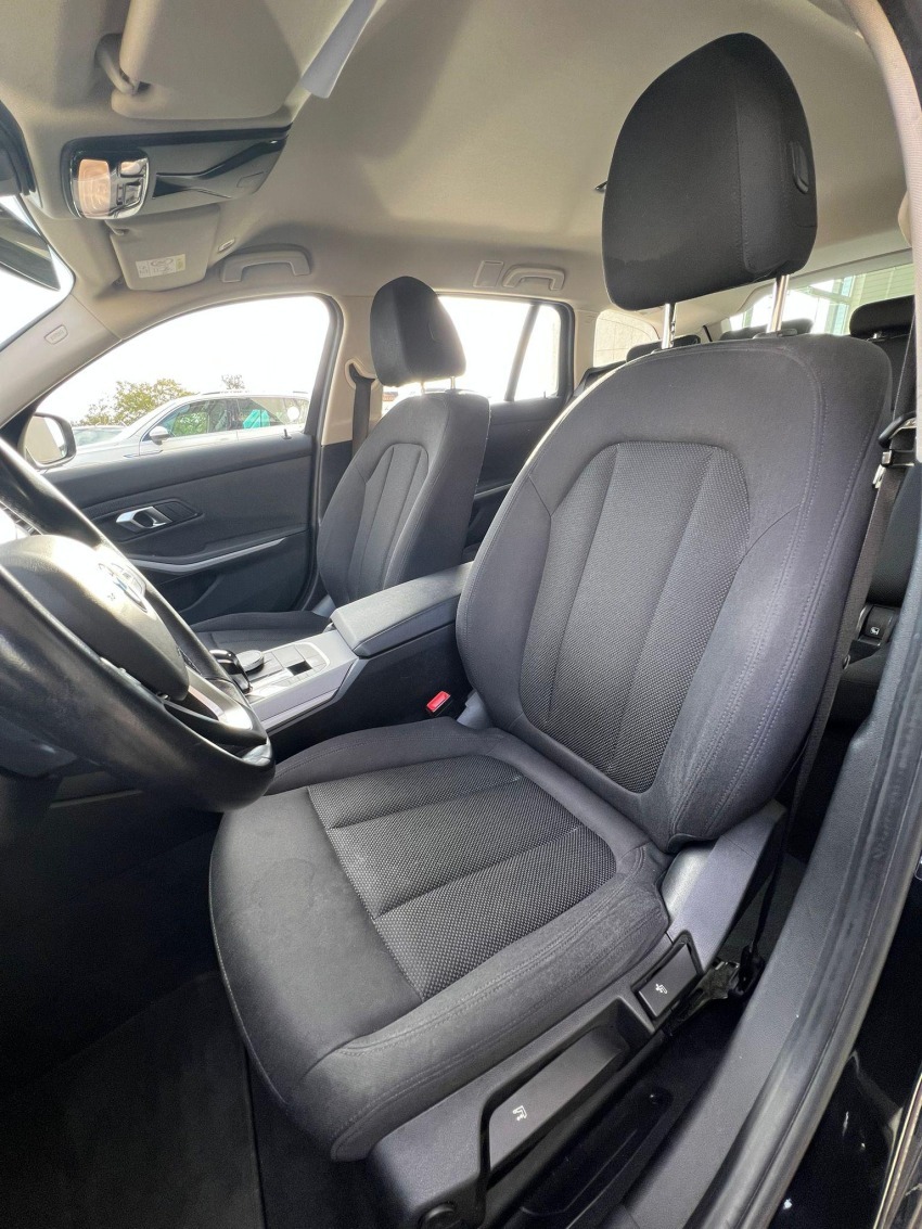 BMW 318d Touring mhev 48V