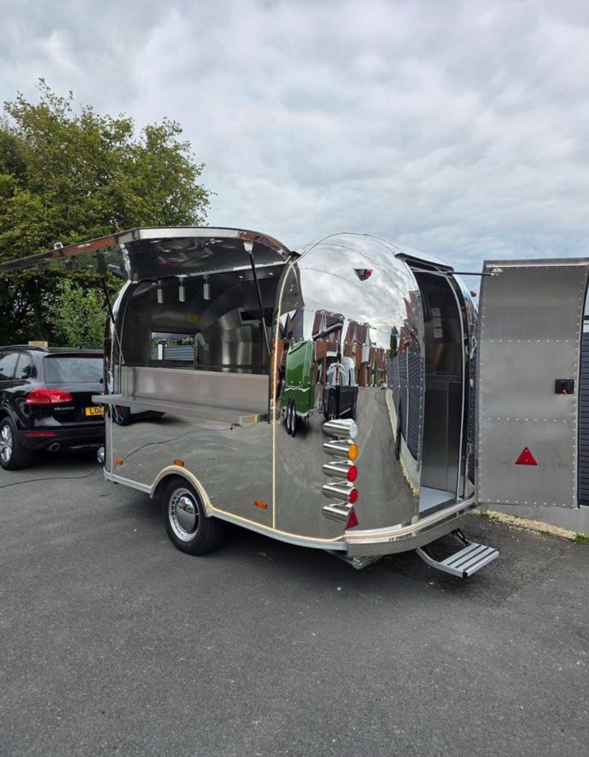 Food Truck Airstream 330