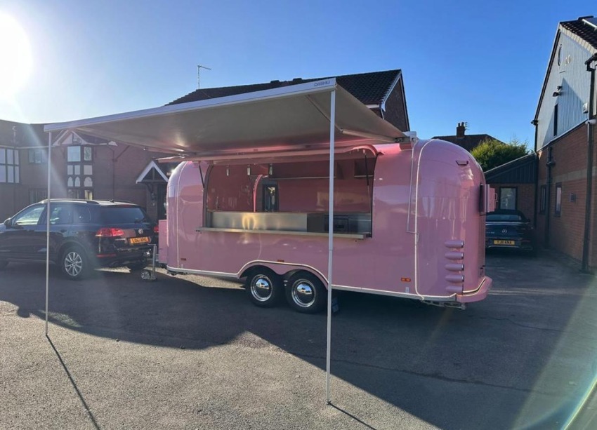 Food Truck Airstream 580