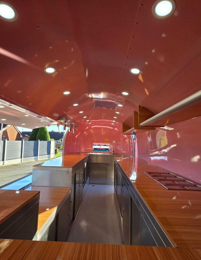 Food Truck Airstream 580