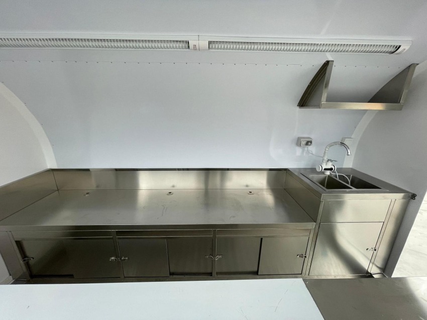 Food Truck Compact 340