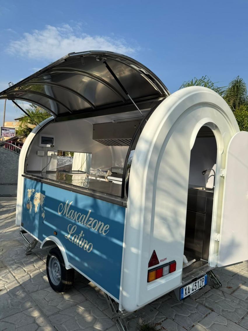 Food Truck Compact 230