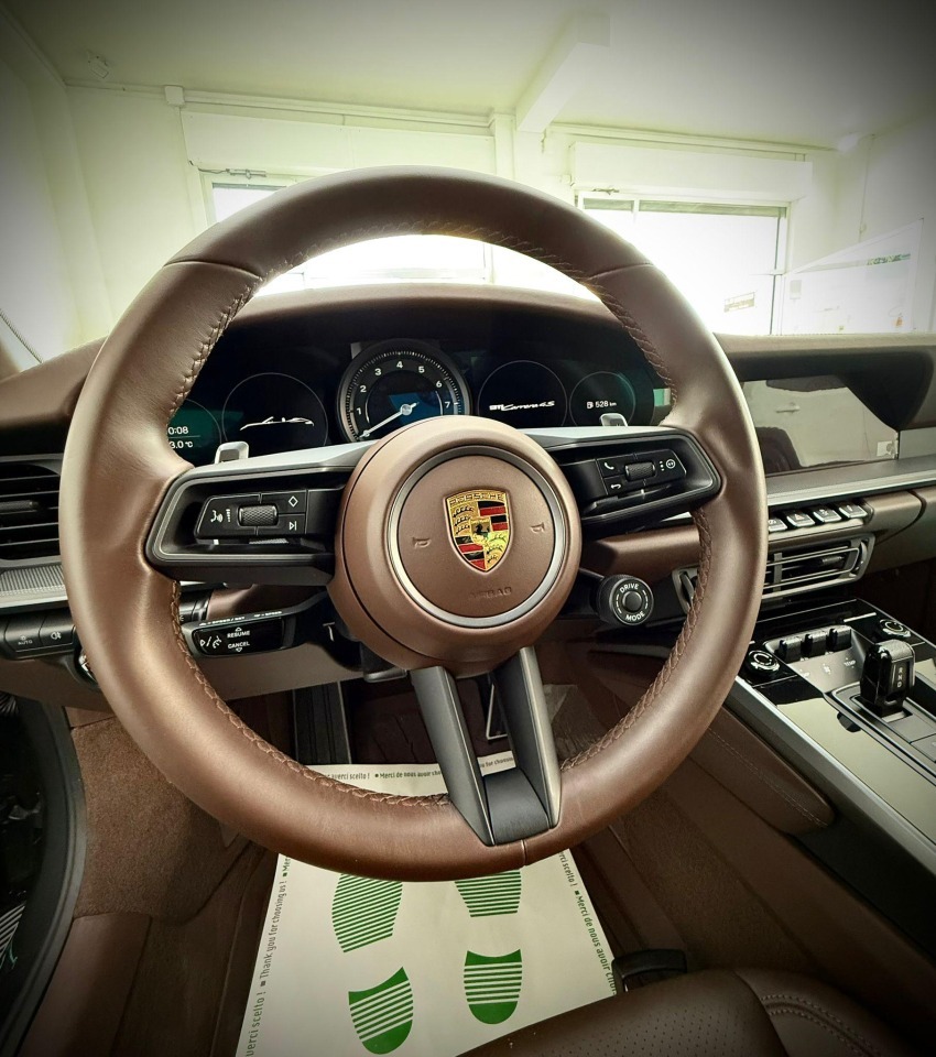 Porsche 911 Carrera 4s