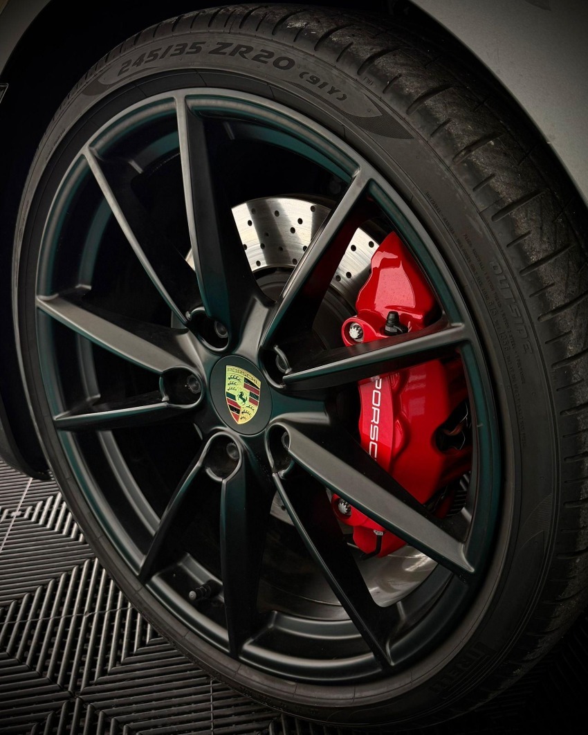 Porsche 911 Carrera 4s