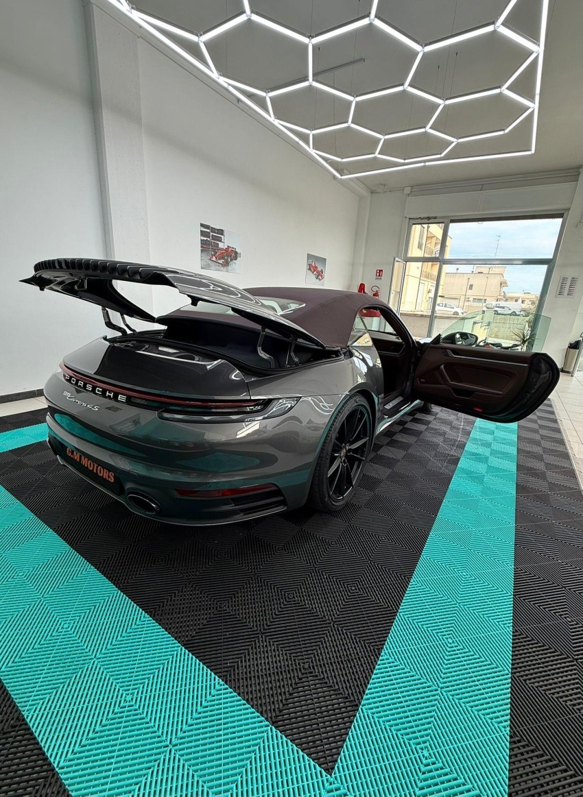 Porsche 911 Carrera 4s