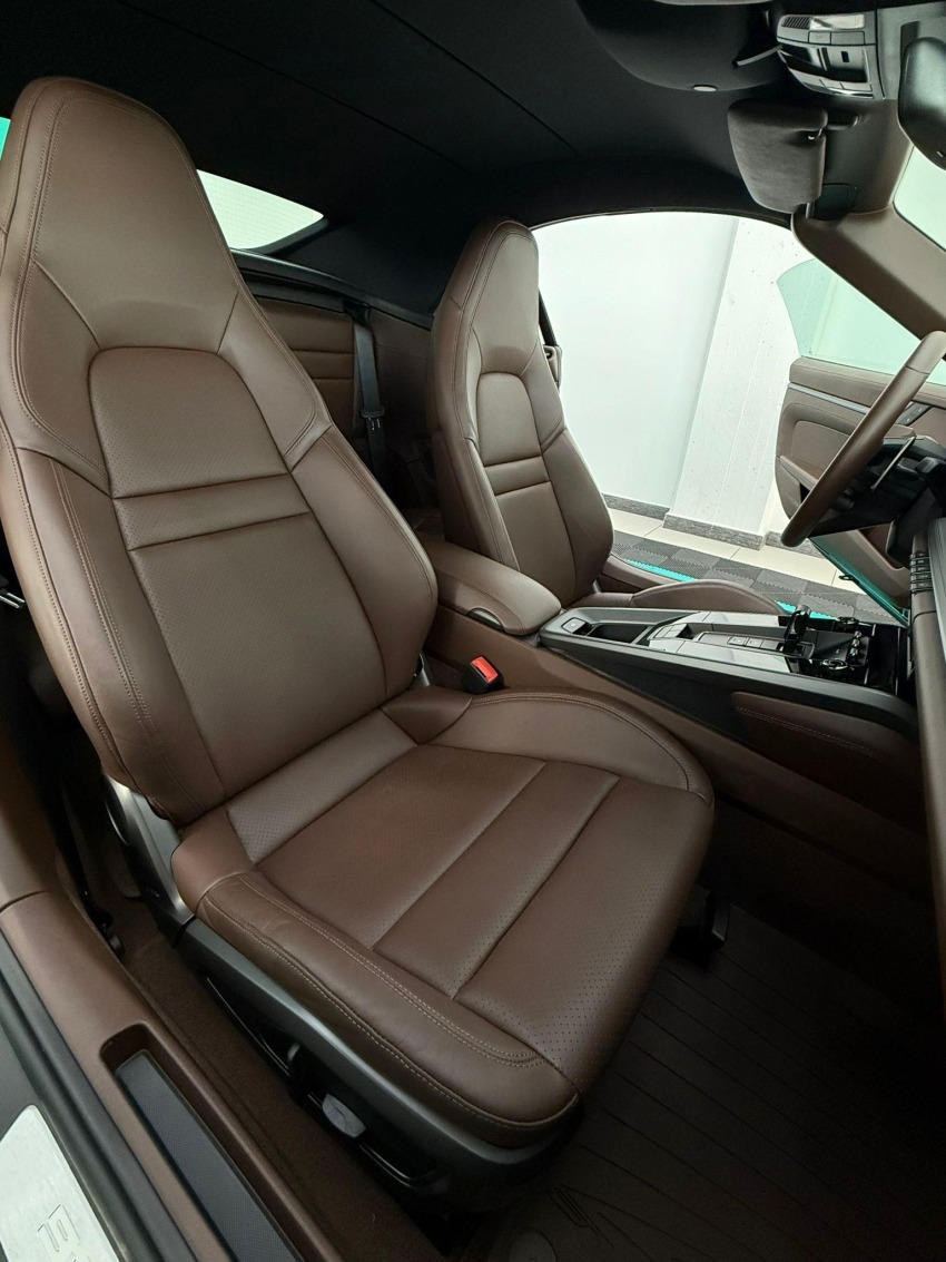 Porsche 911 Carrera 4s