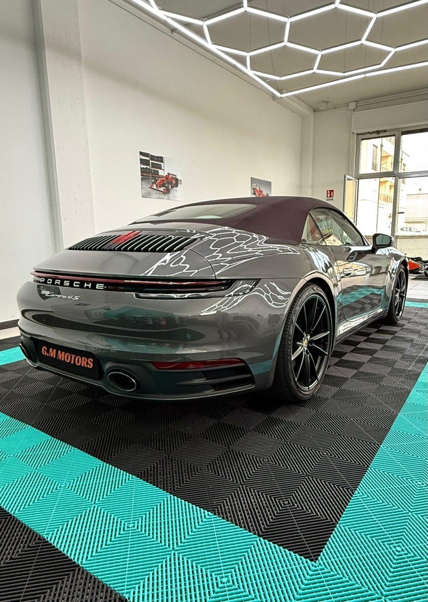 Porsche 911 Carrera 4s