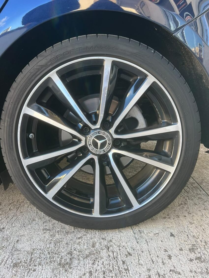Mercedes-Benz B180 Premium 