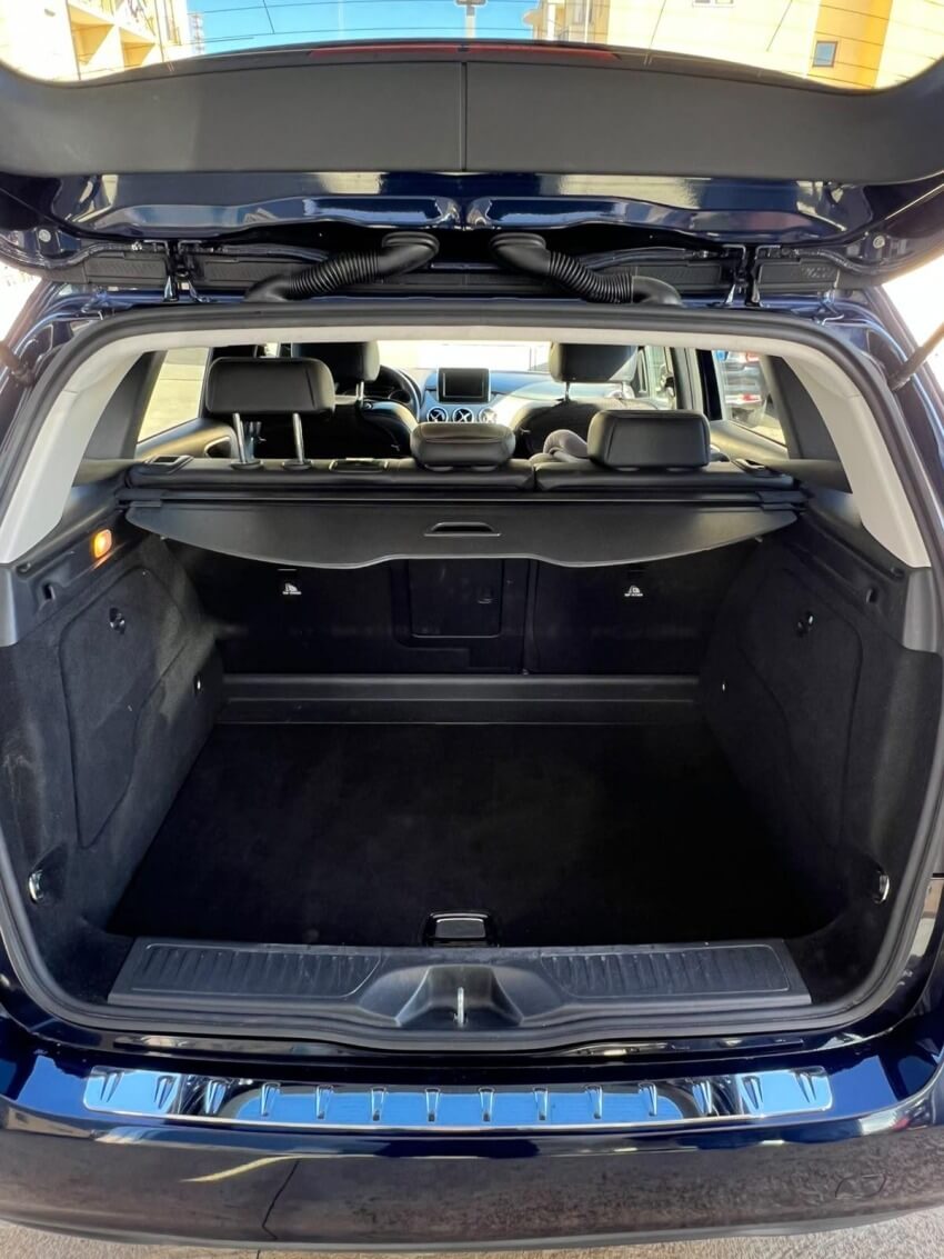 Mercedes-Benz B180 Premium 