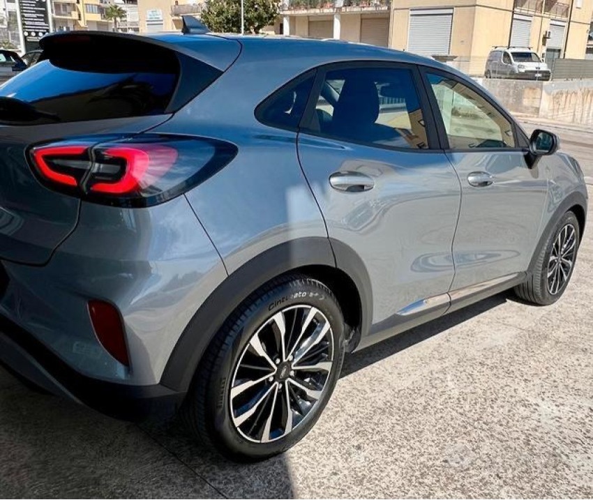 Ford Puma 1.0 EcoBoost Hybrid 125 CV Titanium