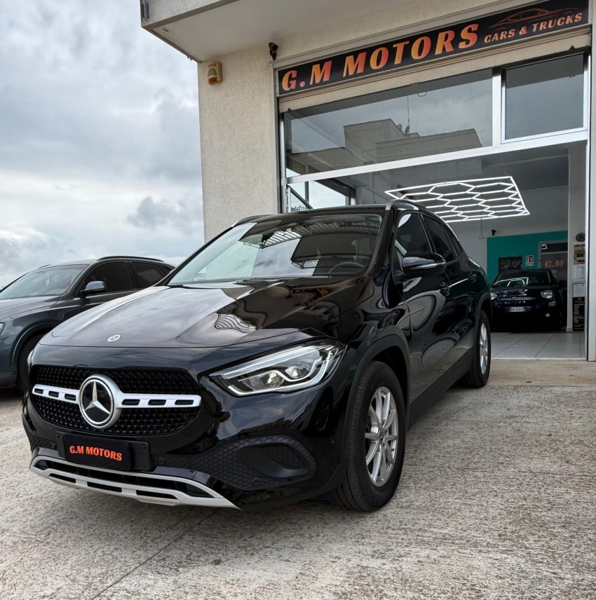 Mercedes Benz GLA 180